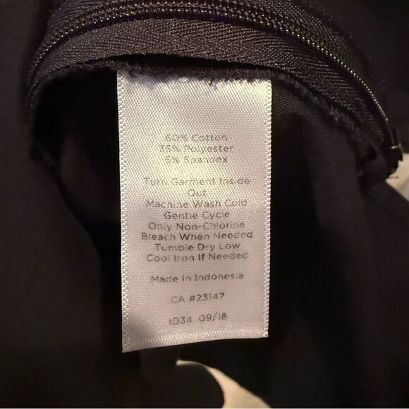 Talbots Black Boxy Blouse with Bib Collar size 2x petite - Picture 4 of 6